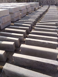 合誠砼智 濟南章丘混凝土路沿石在現(xiàn)代道路建設中的卓越應用